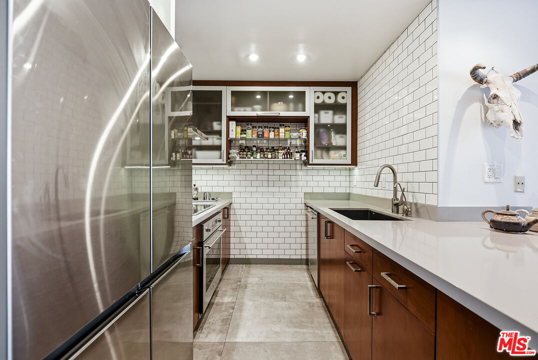 1351 N Crescent Heights Blvd Unit: 116