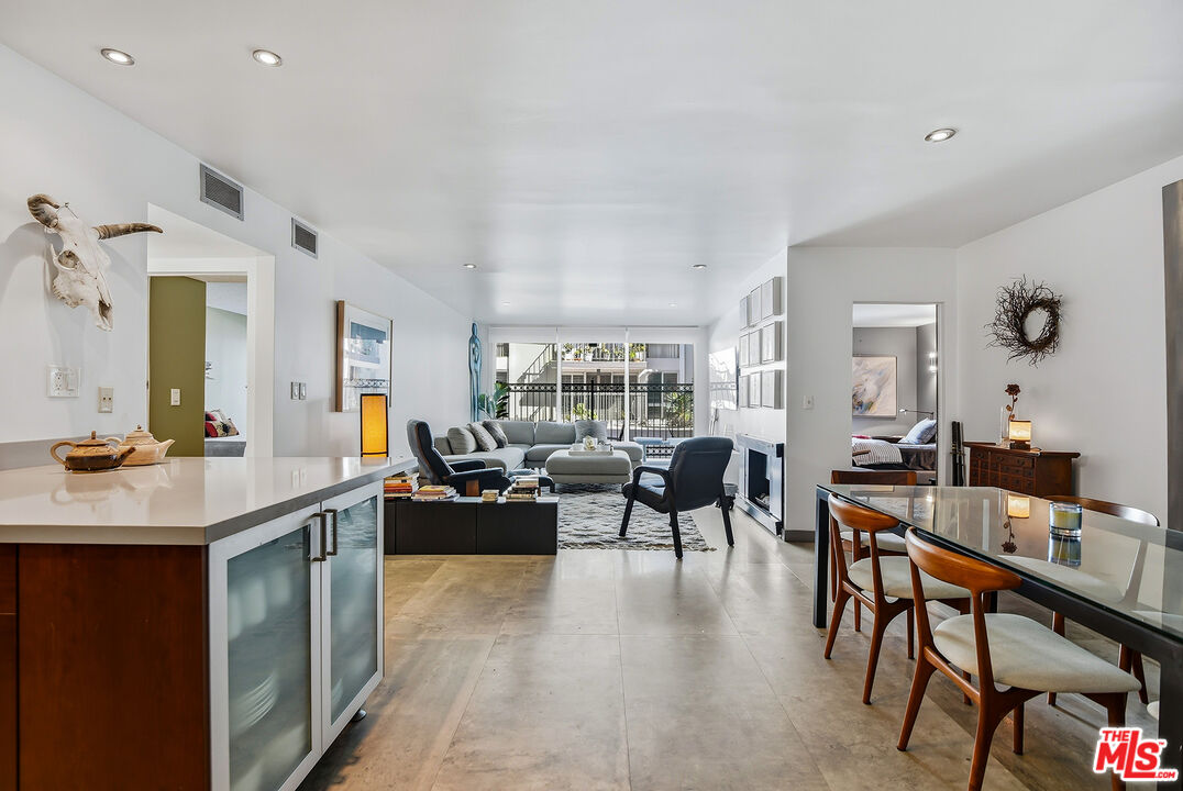 1351 N Crescent Heights Blvd Unit: 116