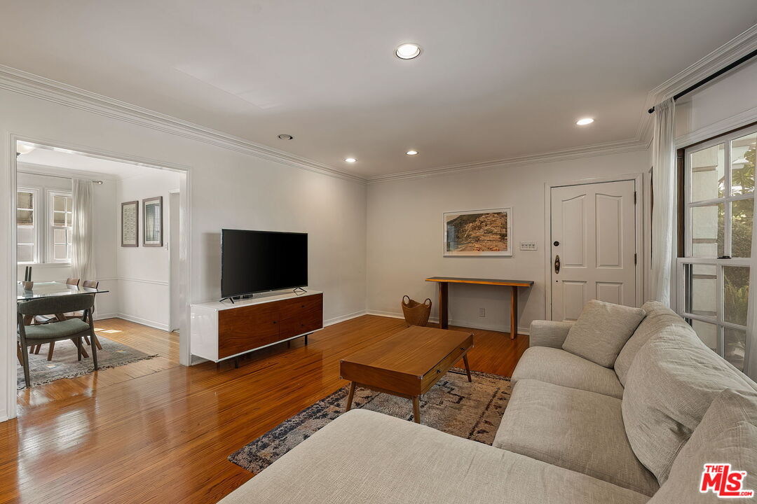 1321 N Hayworth Ave Unit: A