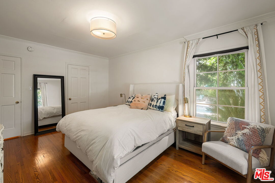 1321 N Hayworth Ave Unit: A