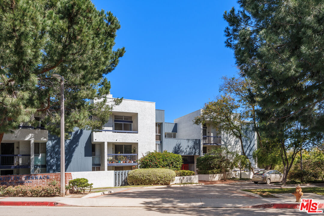 4295 Via Arbolada Unit: 312