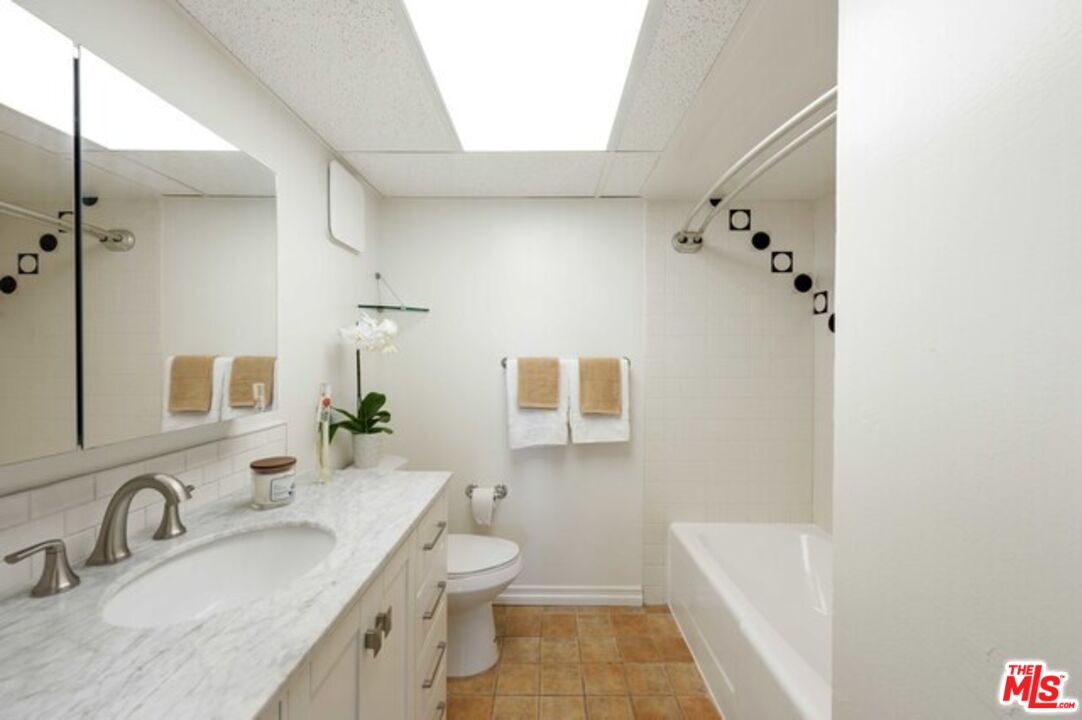 10535 Wilshire Blvd Unit: 1210