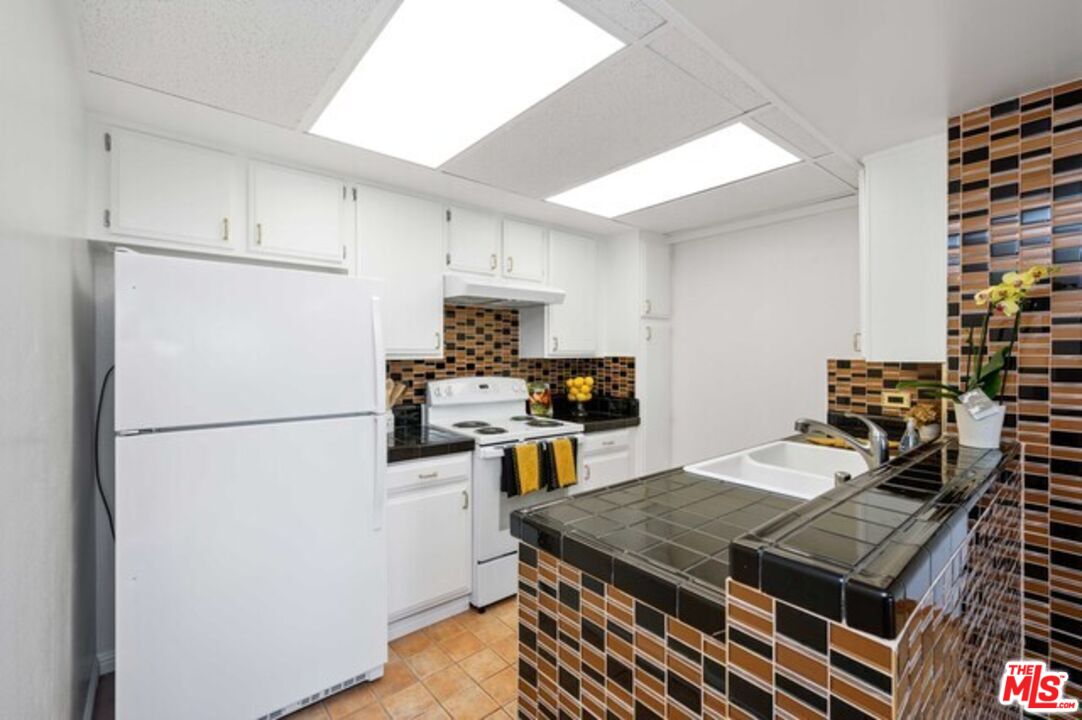 10535 Wilshire Blvd Unit: 1210