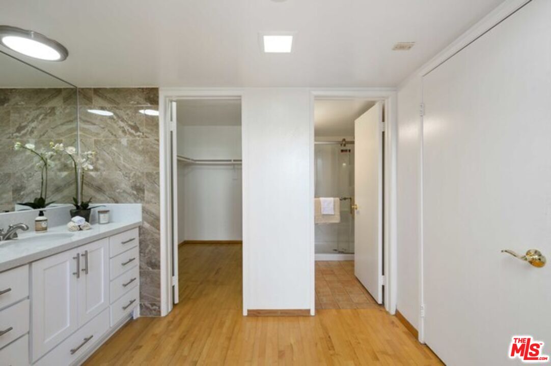 10535 Wilshire Blvd Unit: 1210