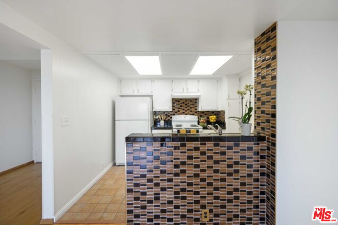 10535 Wilshire Blvd Unit: 1210