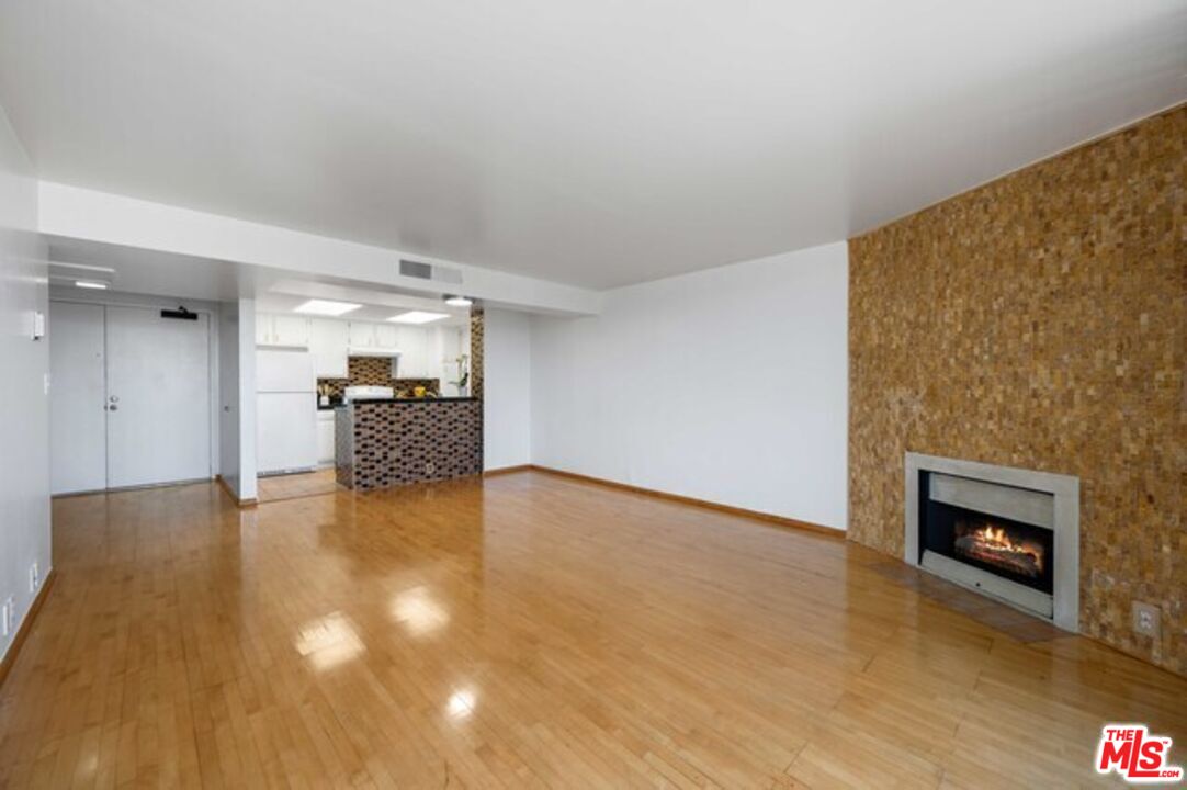 10535 Wilshire Blvd Unit: 1210