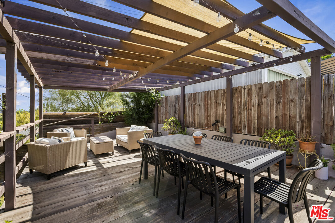 818 N Avenue 52