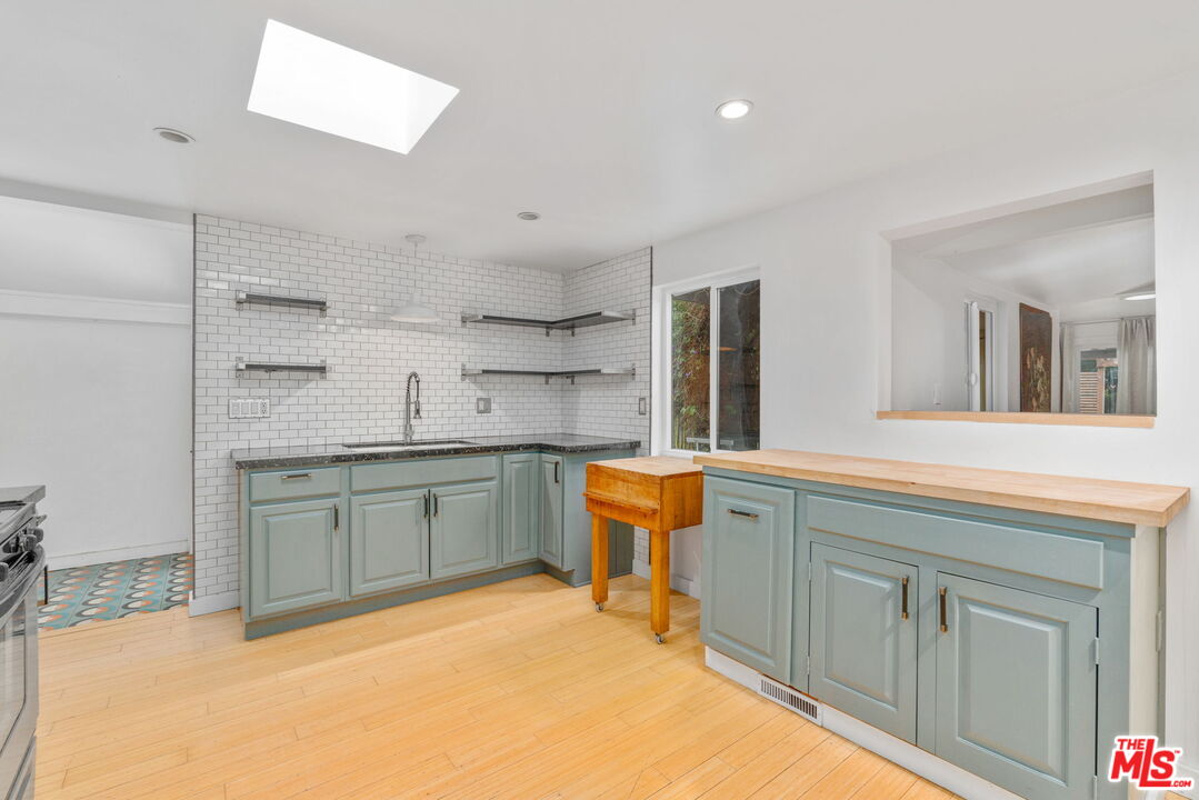 4511 Brunswick Ave
