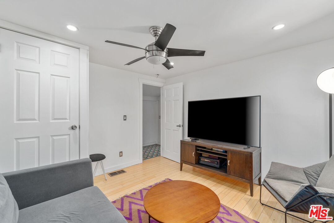 4511 Brunswick Ave