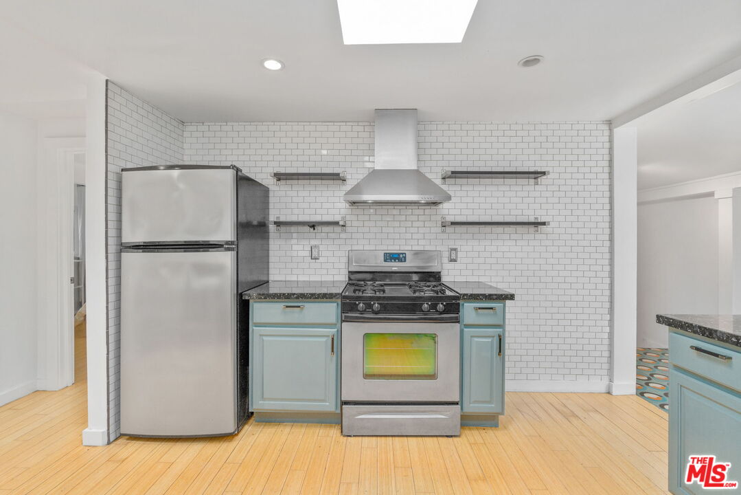 4511 Brunswick Ave