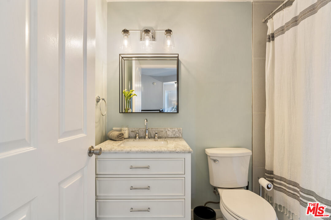 5848 W Olympic Blvd Unit: 102