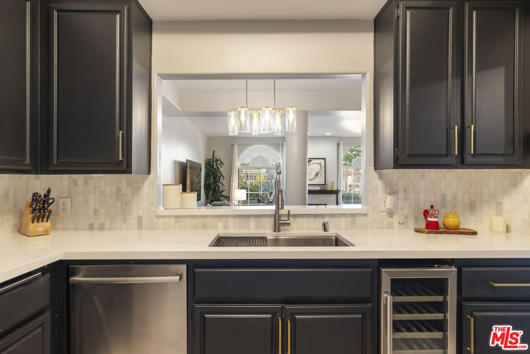 5848 W Olympic Blvd Unit: 102