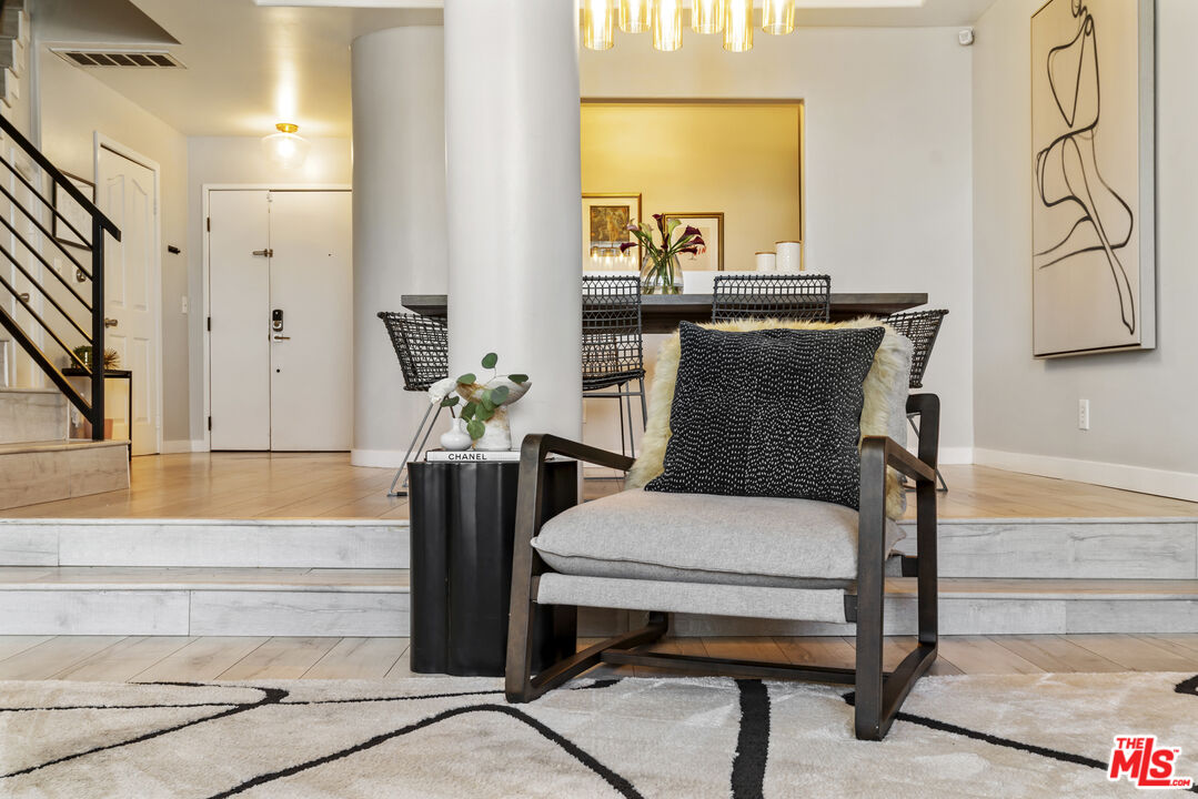 5848 W Olympic Blvd Unit: 102