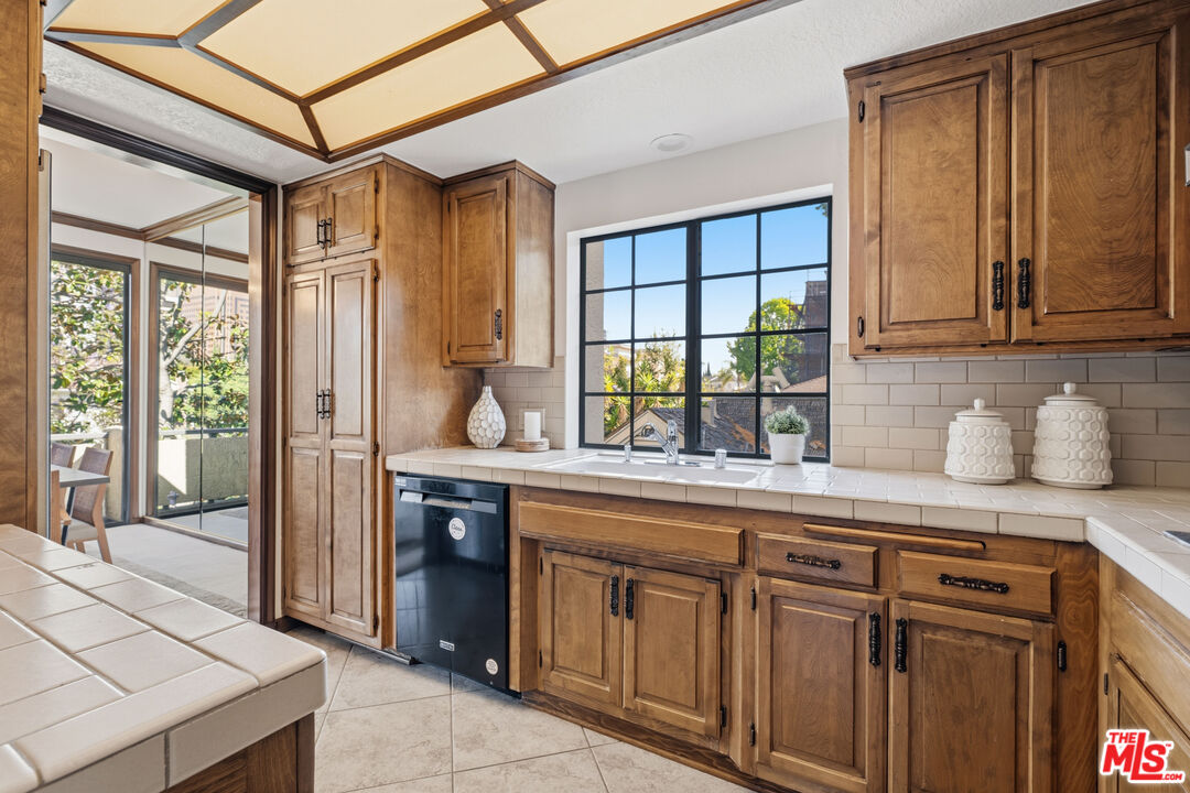 10794 Wilkins Ave Unit: 304