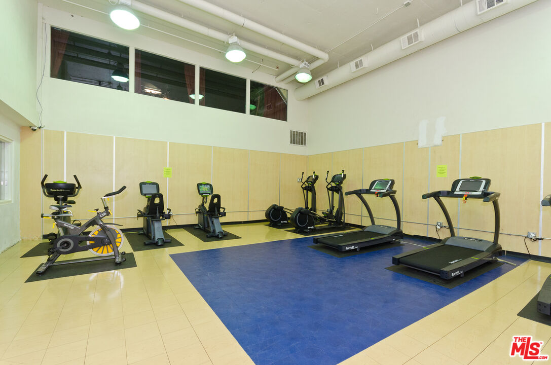 10982 ROEBLING AVE Unit: 461