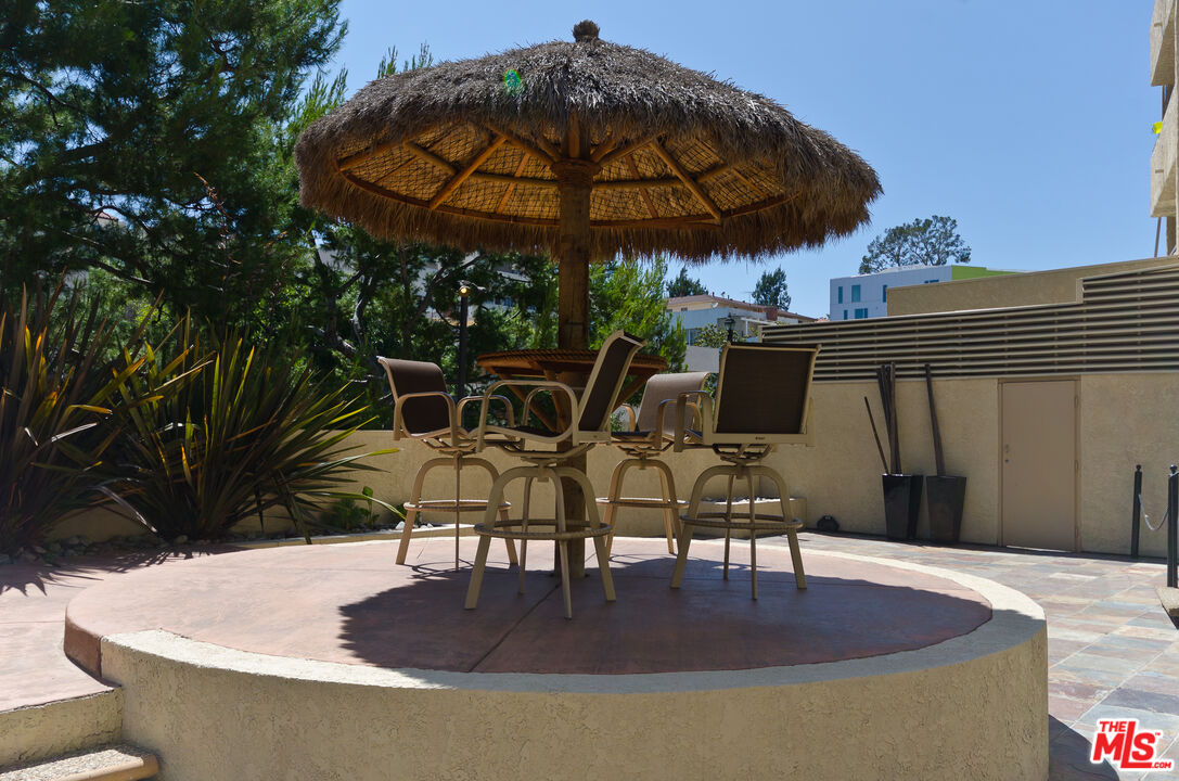 10982 ROEBLING AVE Unit: 461