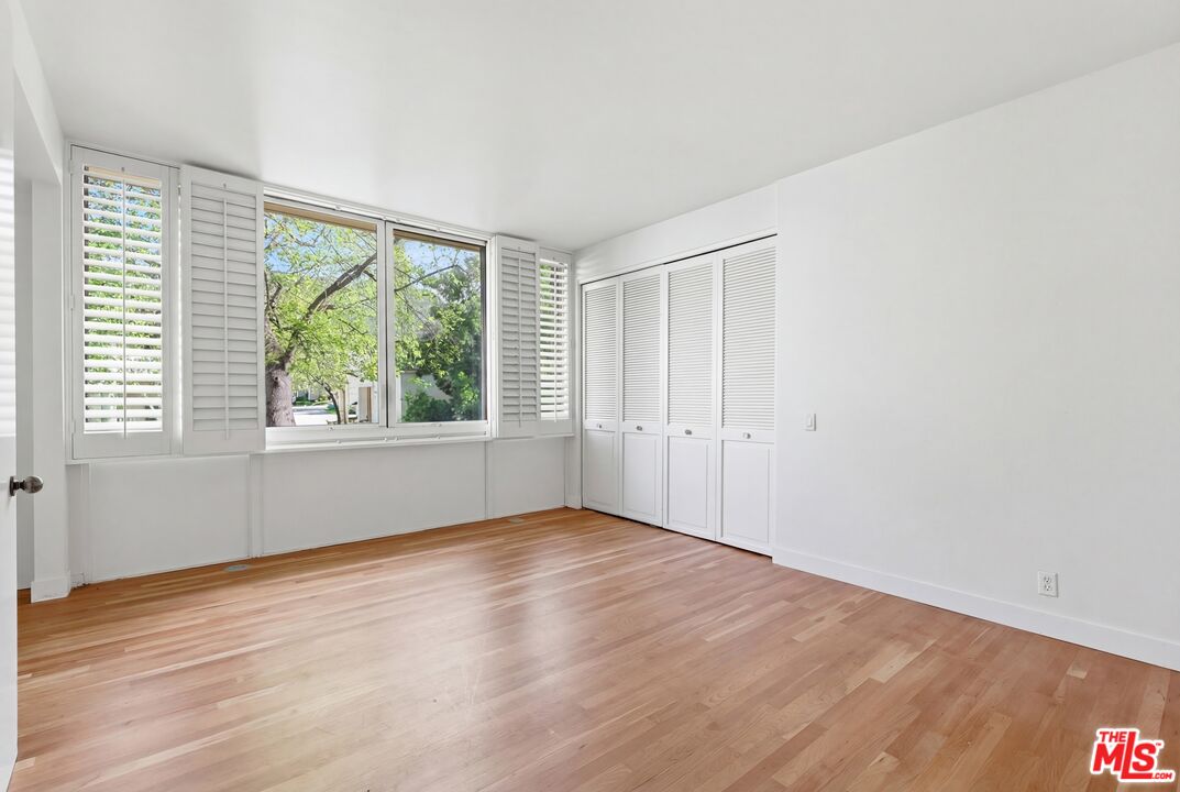 211 S Spalding Dr Unit: 107N