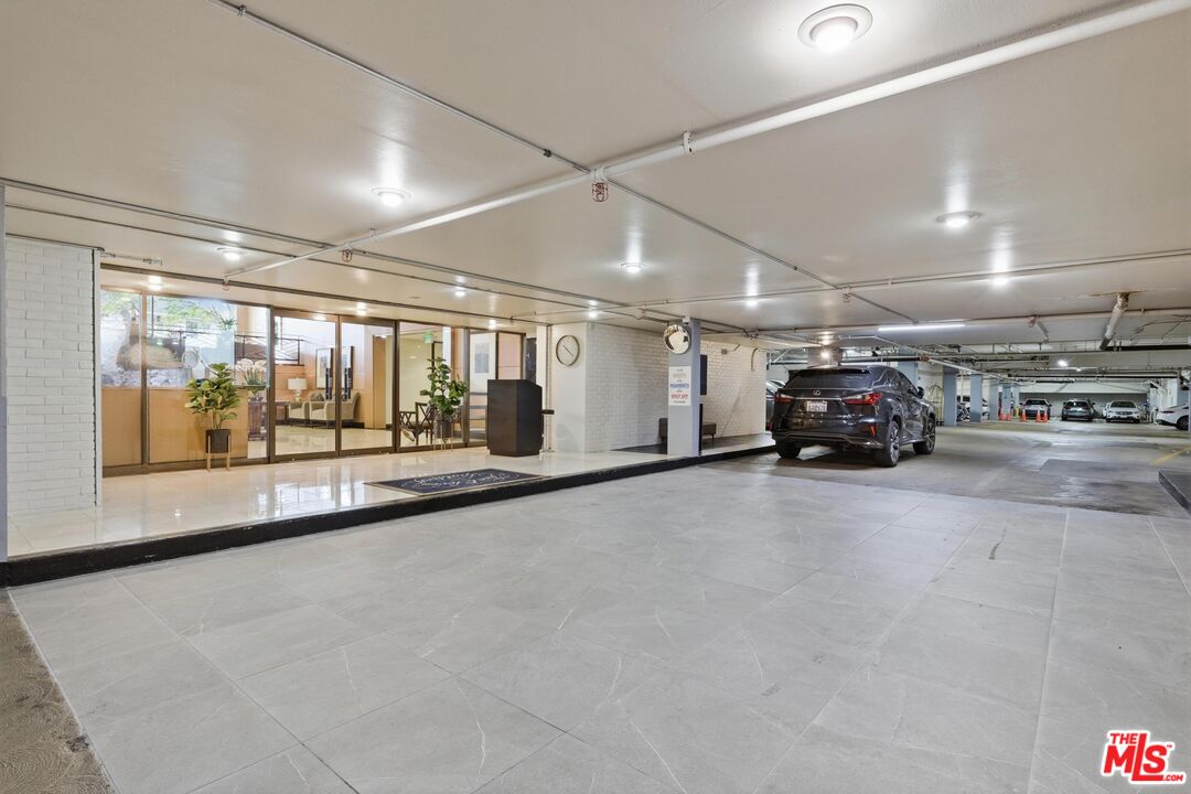 211 S Spalding Dr Unit: 107N