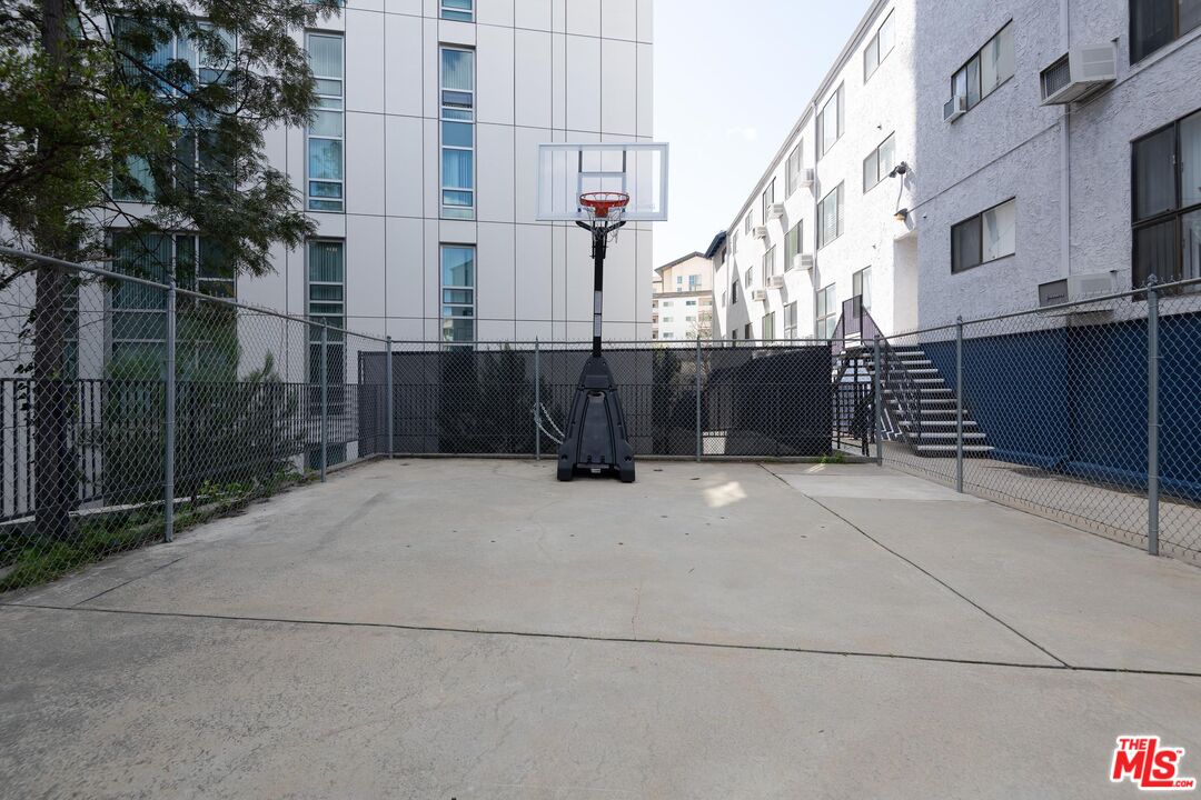 10982 Roebling Ave Unit: 538