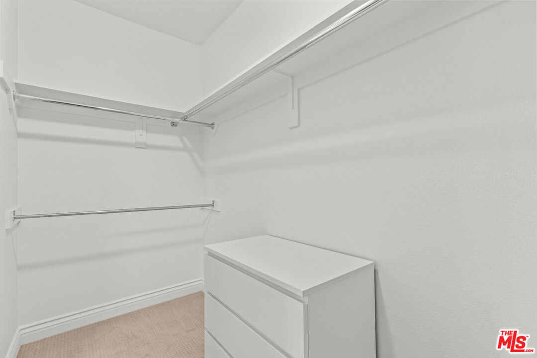 11636 Montana Ave Unit: 107