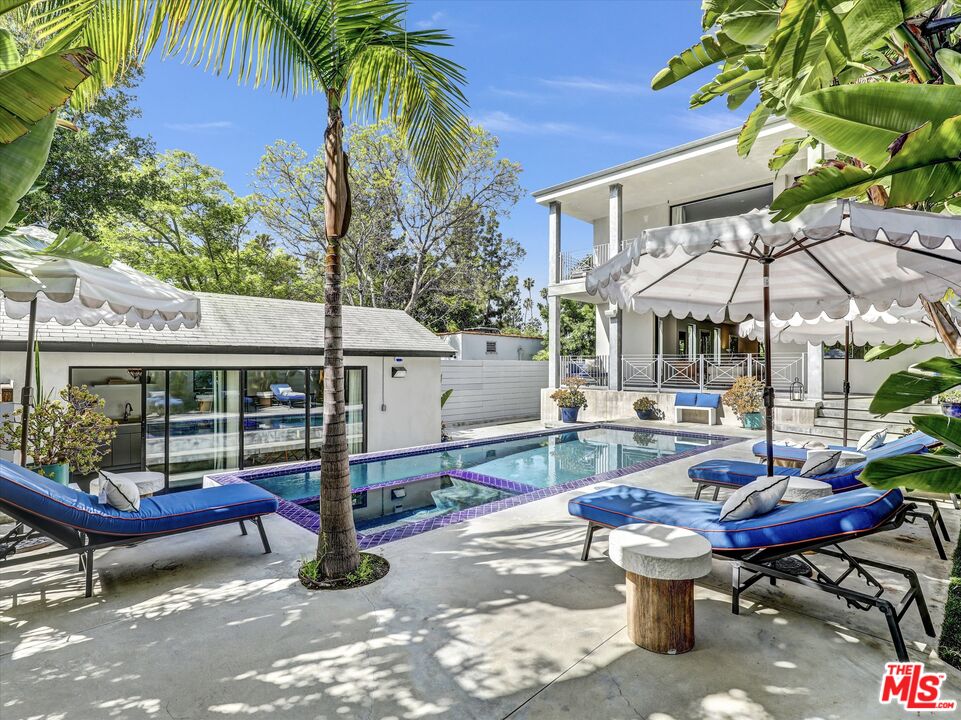 1724 N Sierra Bonita Ave