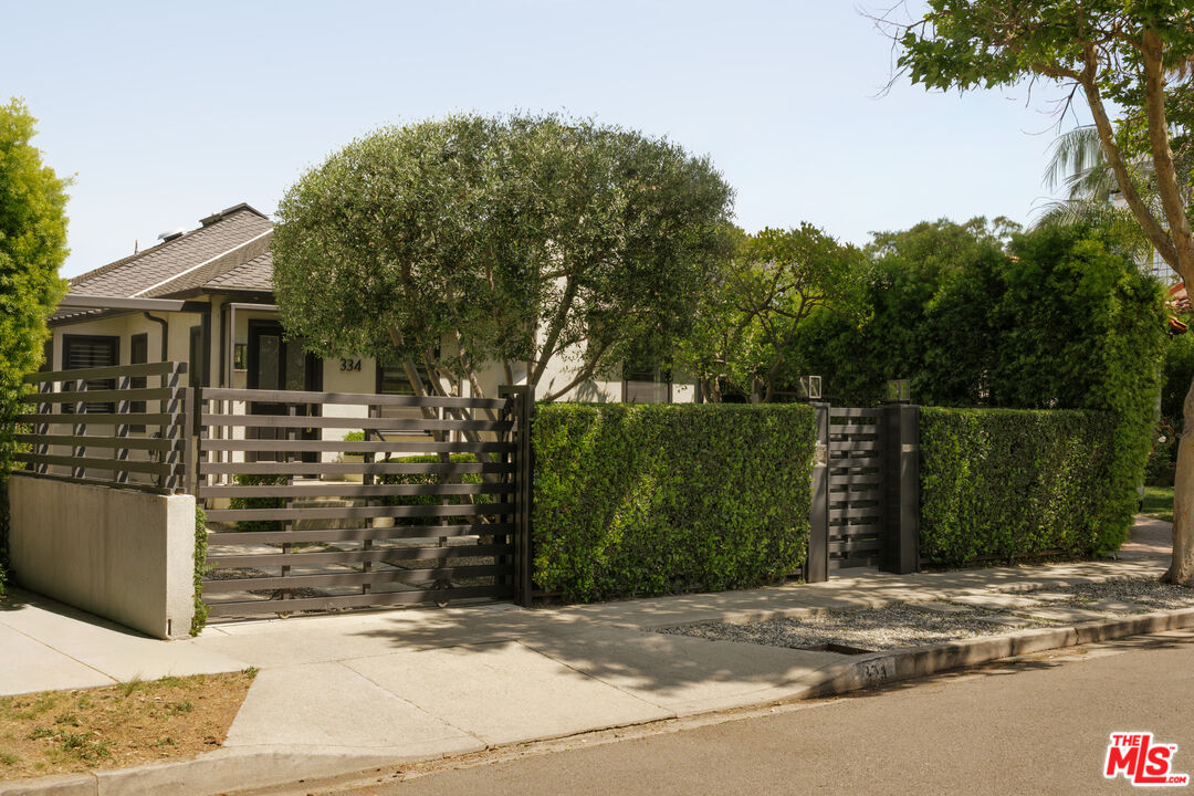 334 Huntley Dr