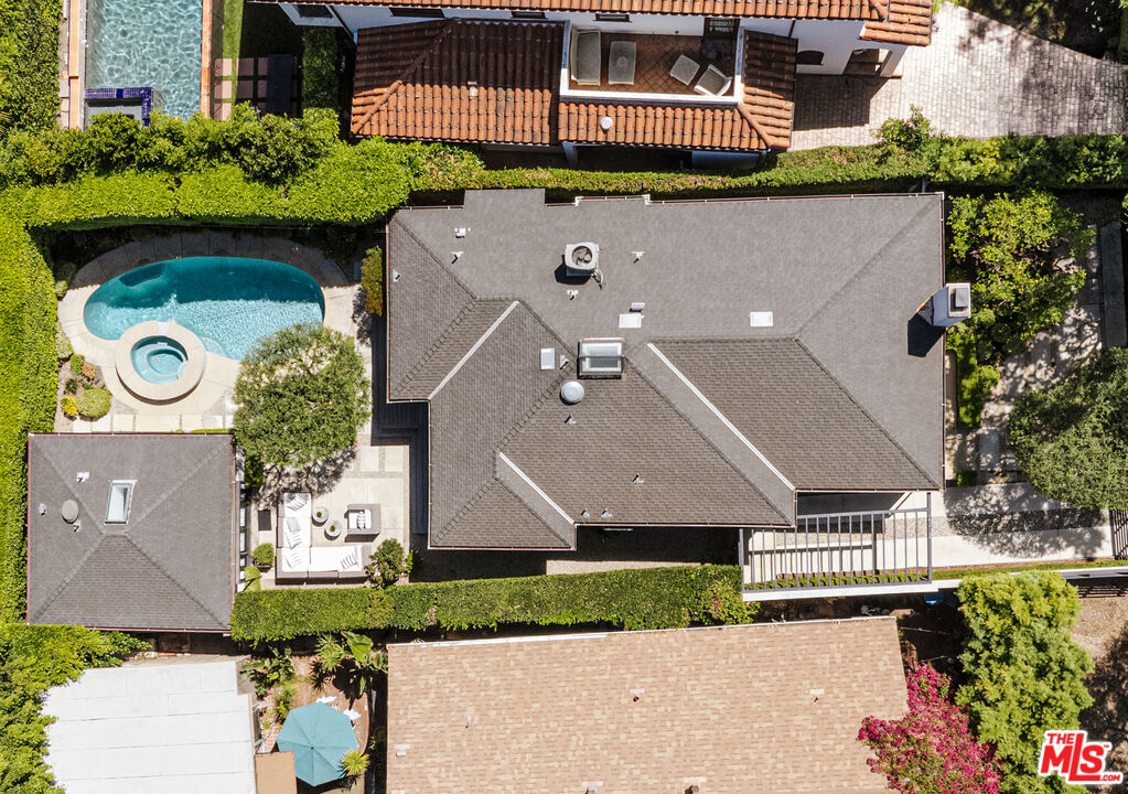 334 Huntley Dr