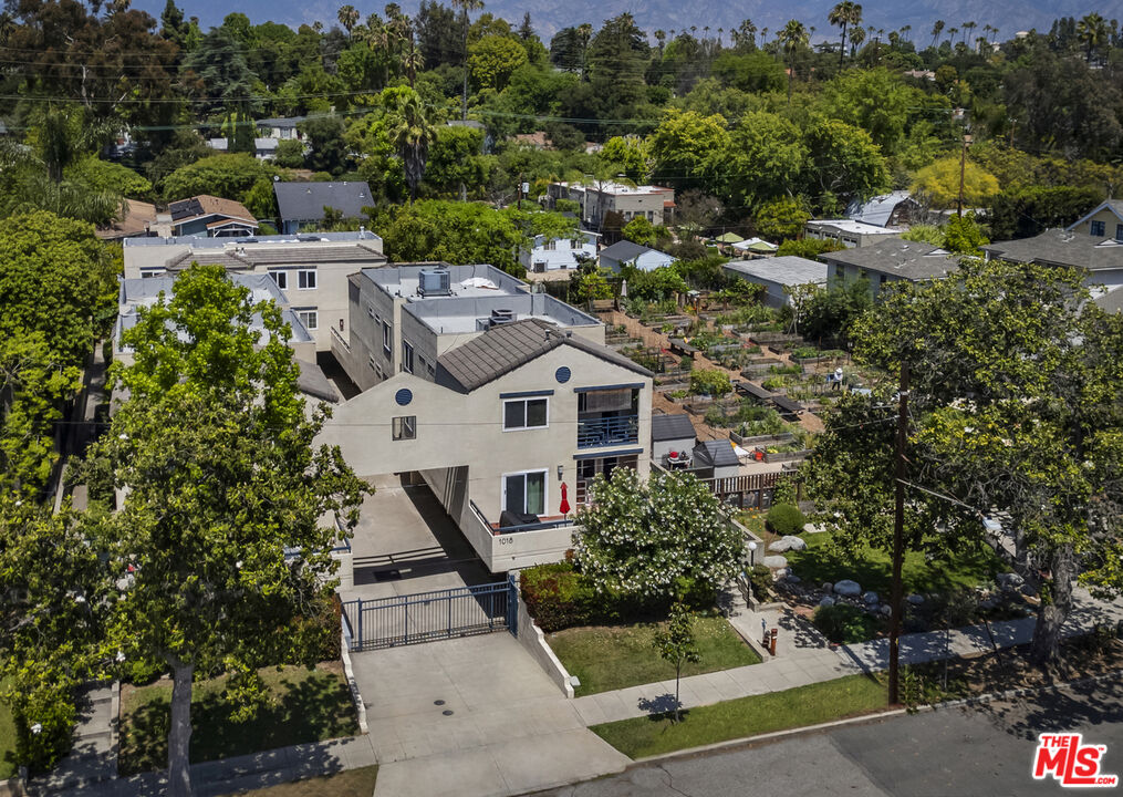 1018 Magnolia St Unit: I