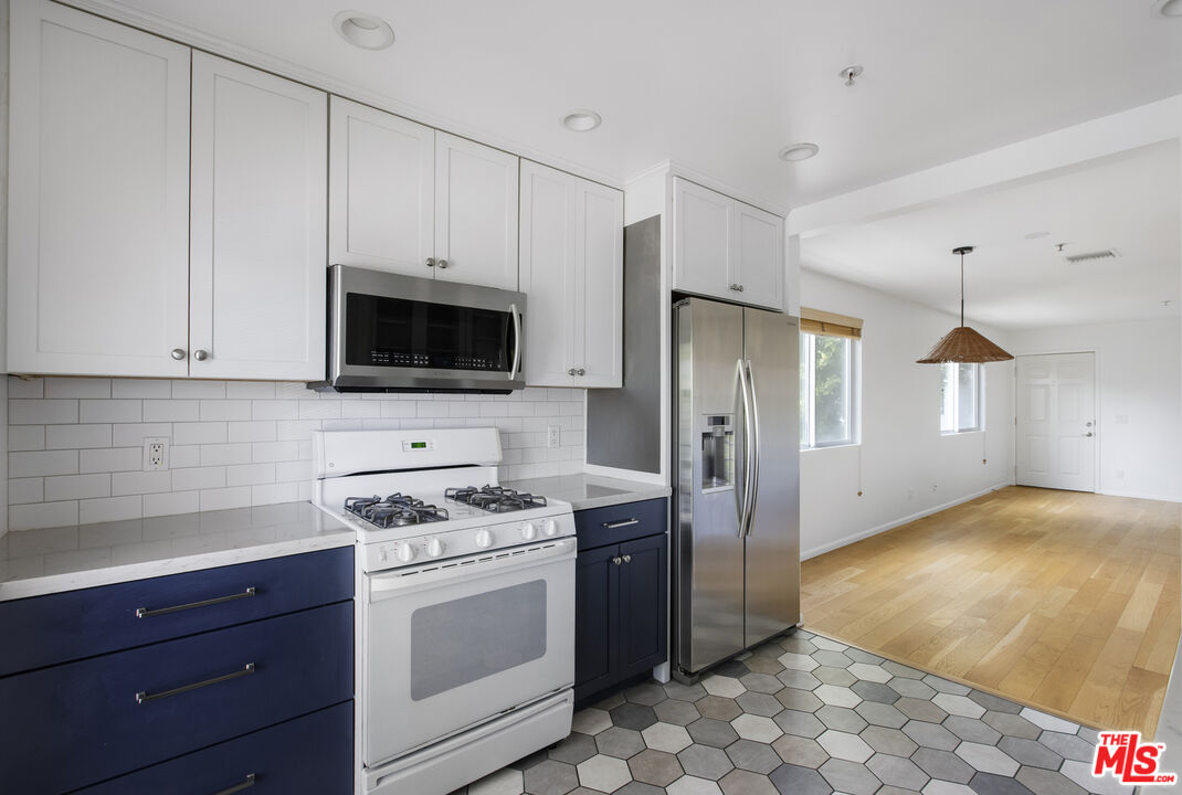 1018 Magnolia St Unit: I