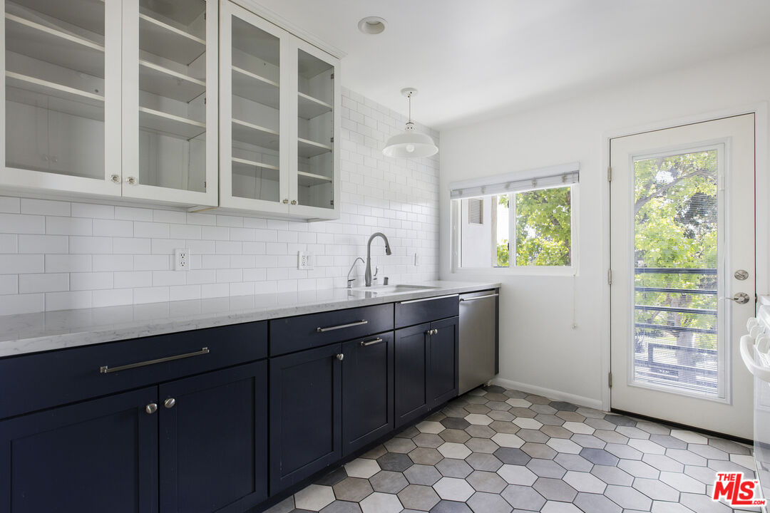 1018 Magnolia St Unit: I