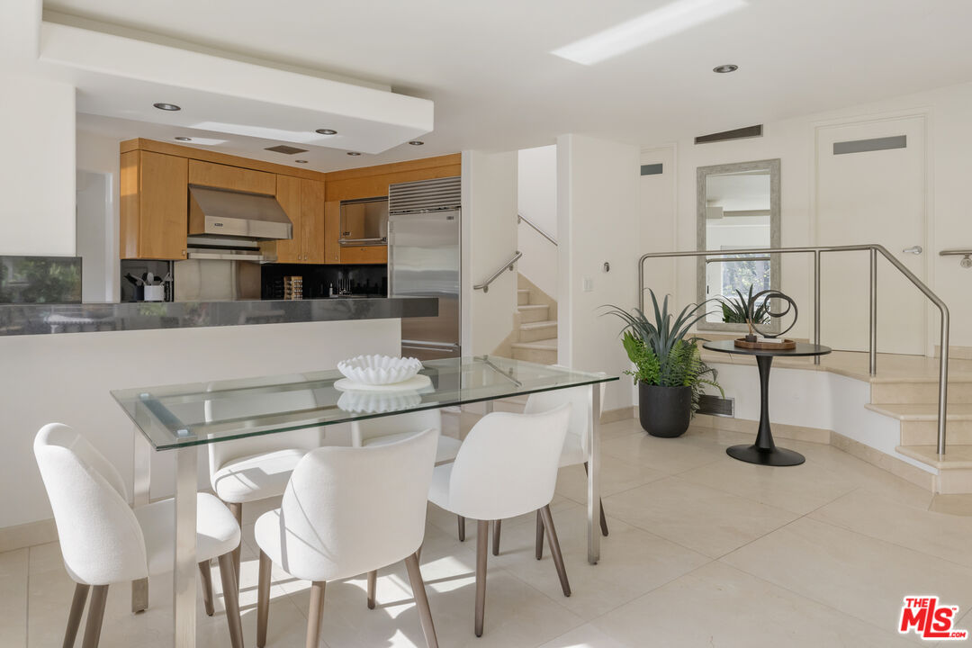 3111 Belden Dr