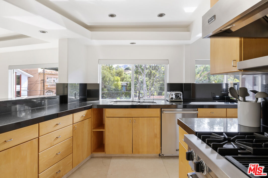 3111 Belden Dr