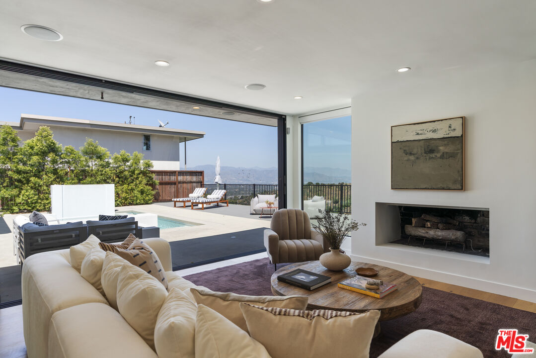 3632 Beverly Ridge Dr