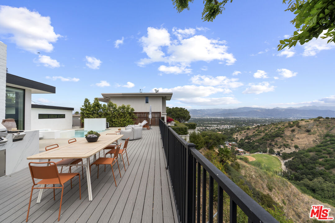 3632 Beverly Ridge Dr