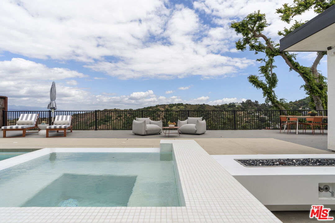 3632 Beverly Ridge Dr