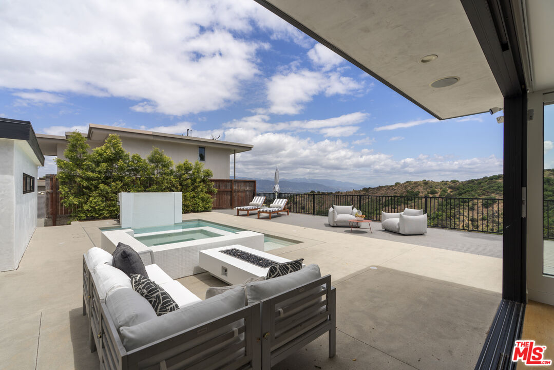 3632 Beverly Ridge Dr