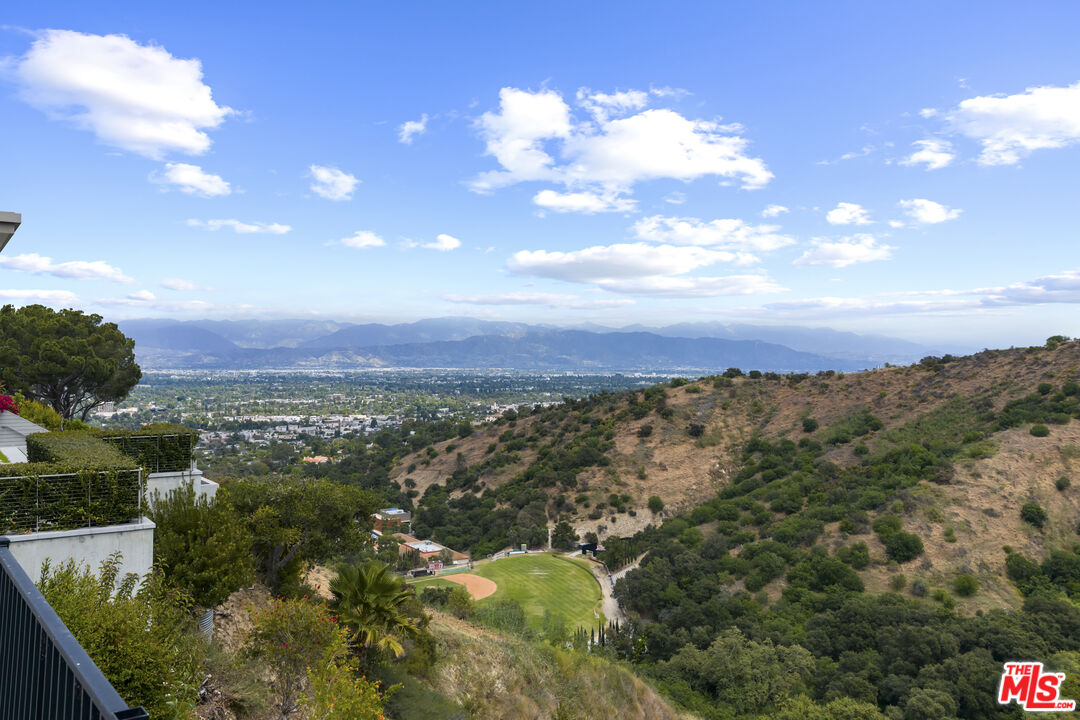 3632 Beverly Ridge Dr