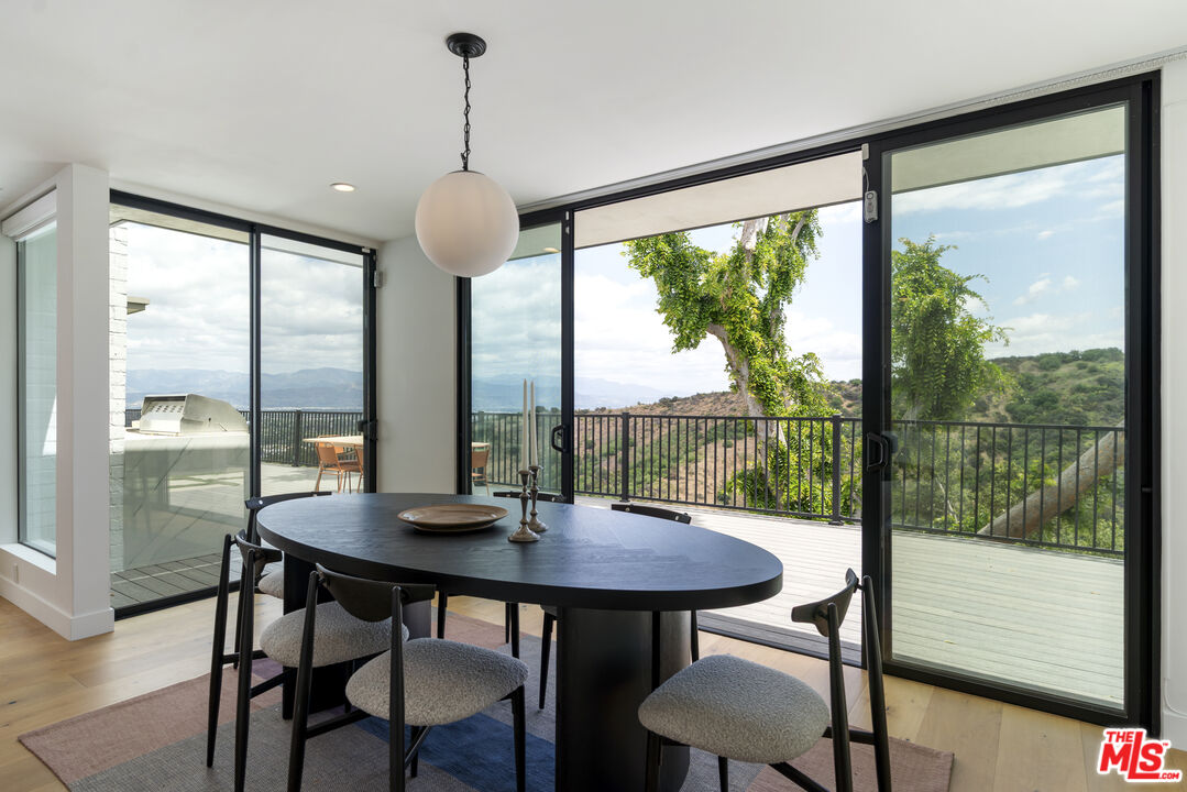 3632 Beverly Ridge Dr