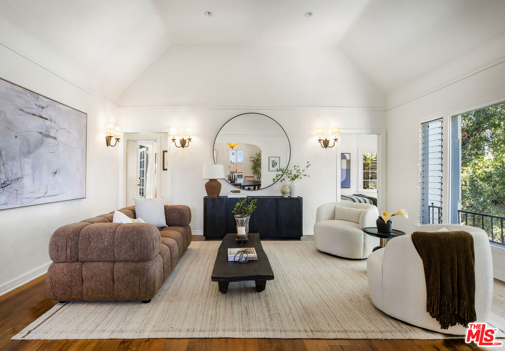 1012 Marion Dr