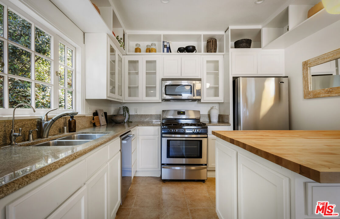 1012 Marion Dr