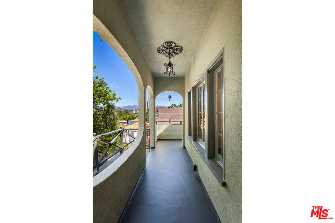 1012 Marion Dr