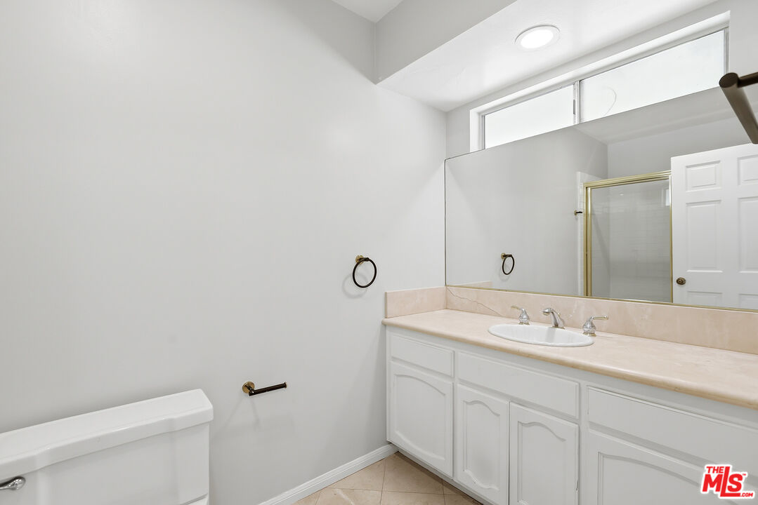 11410 Canton Dr