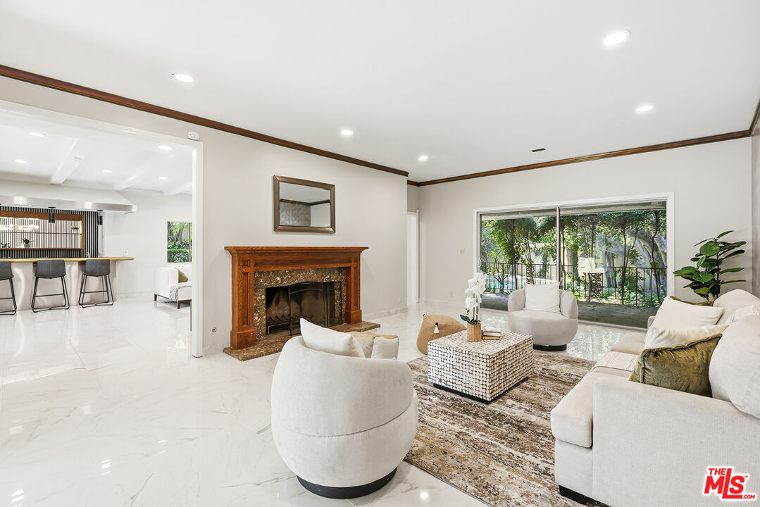 11410 Canton Dr