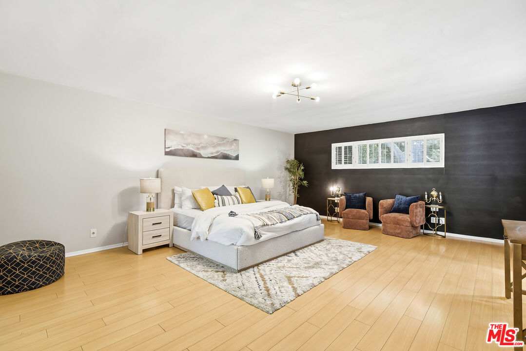 11410 Canton Dr