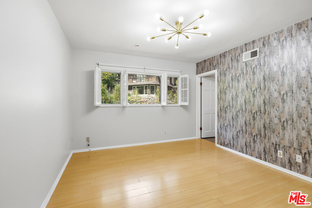 11410 Canton Dr