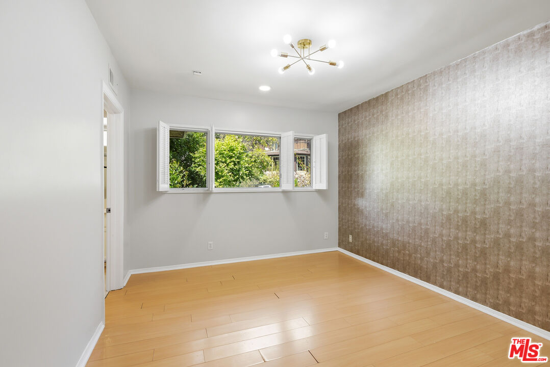 11410 Canton Dr