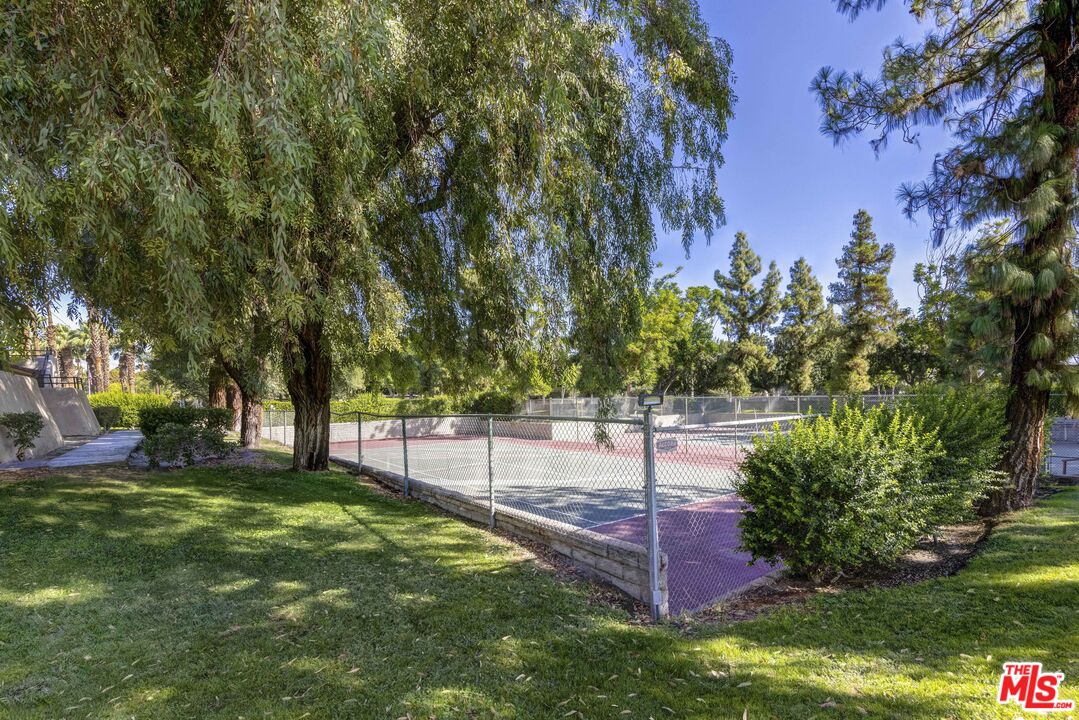 2825 N Los Felices Rd Unit: 115