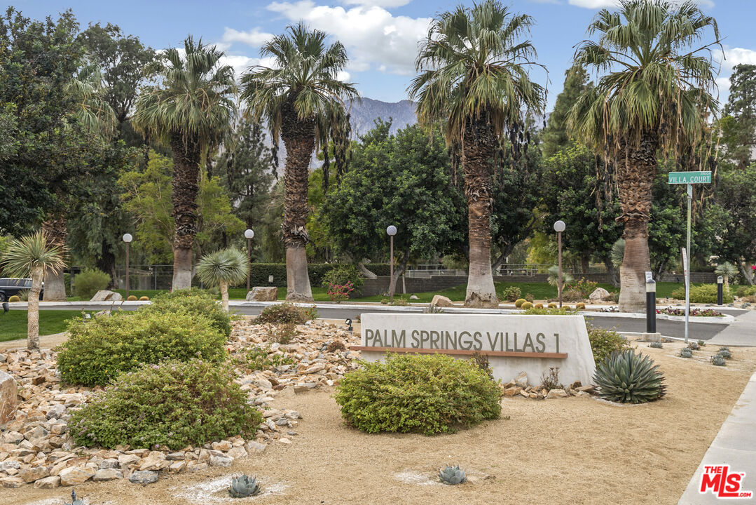 2825 N Los Felices Rd Unit: 115