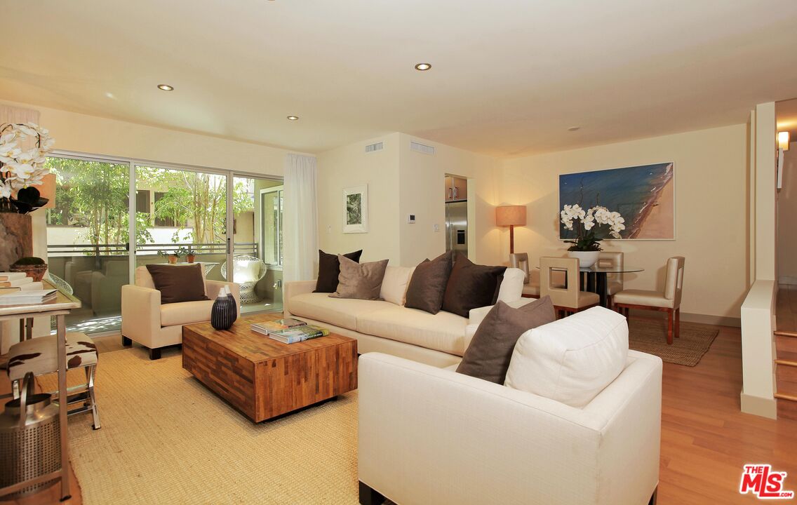 11657 Chenault St Unit: 104 -105