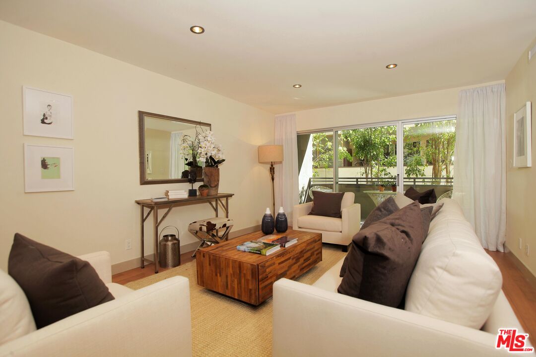 11657 Chenault St Unit: 104 -105